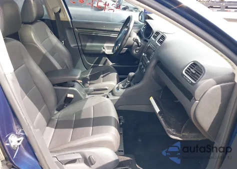 2013 Volkswagen Jetta Sportwagen 2.5L Se z USA, uszkodzony, nr VIN 3VWPP7AJ9DM694018